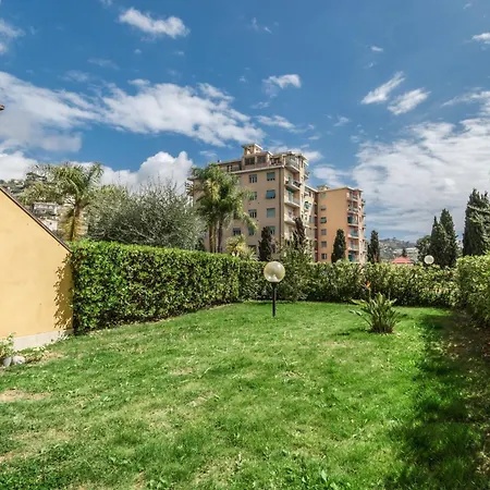 דירה Elegante Con Piscina - Wi-fi & Box Privato סנרמו