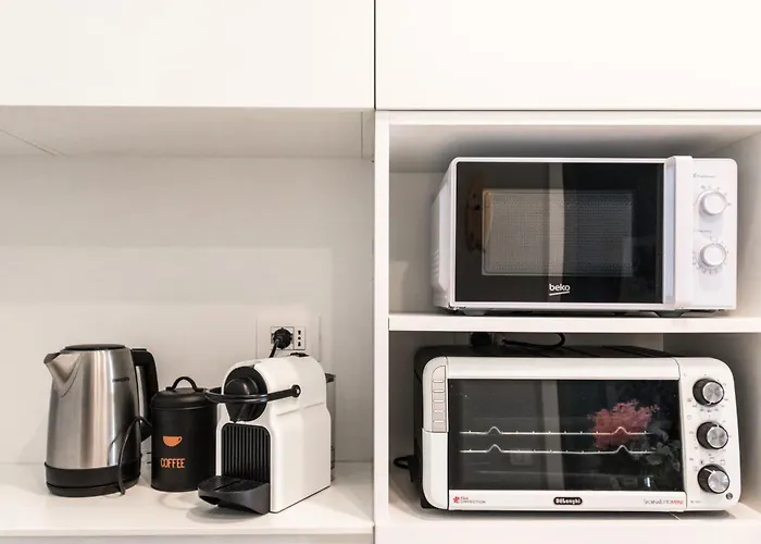 Appartement Elegante Con Piscina - Wi-fi & Box Privato *