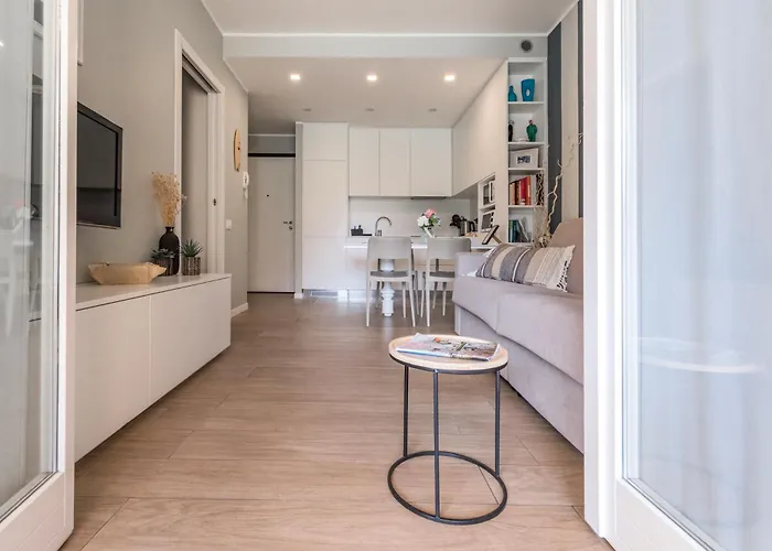 דירה Elegante Con Piscina - Wi-fi & Box Privato סנרמו