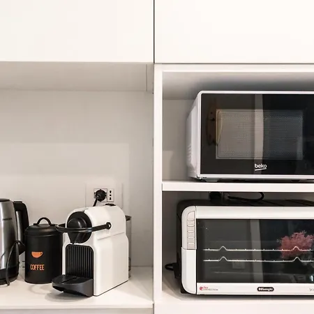 Lejlighed Elegante Con Piscina - Wi-fi & Box Privato *