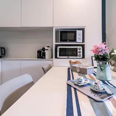 Elegante Con Piscina - Wi-fi&box Privato *
