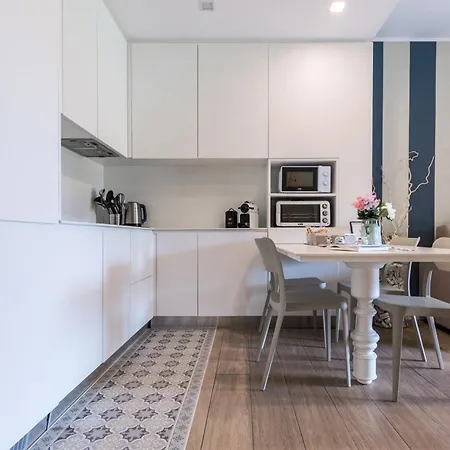 Elegante Con Piscina - Wi-fi&box Privato *