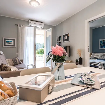 Apartmán Elegante Con Piscina - Wi-fi & Box Privato *