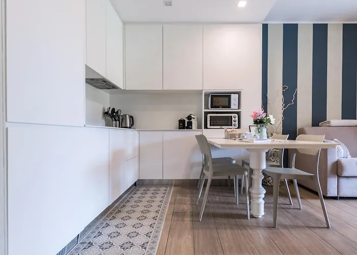 Elegante Con Piscina - Wi-fi & Box Privato *